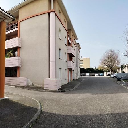 Grand T3 Avec Clim, Parking Et Terrasse Privative - Agen Apartment Екстериор снимка