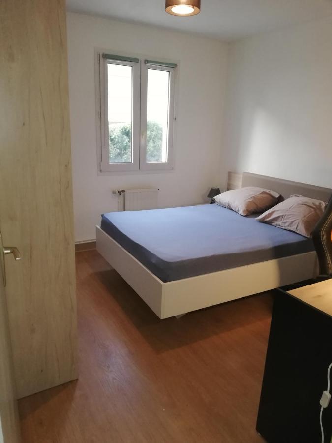 Grand T3 Avec Clim, Parking Et Terrasse Privative - Agen Apartment Екстериор снимка