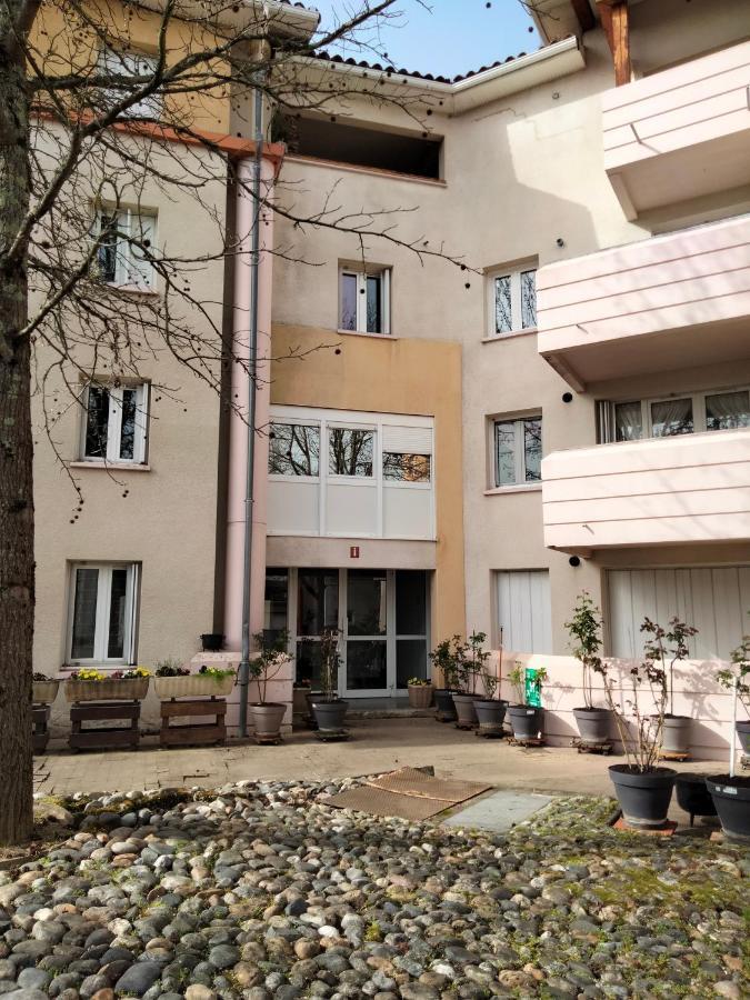 Grand T3 Avec Clim, Parking Et Terrasse Privative - Agen Apartment Екстериор снимка